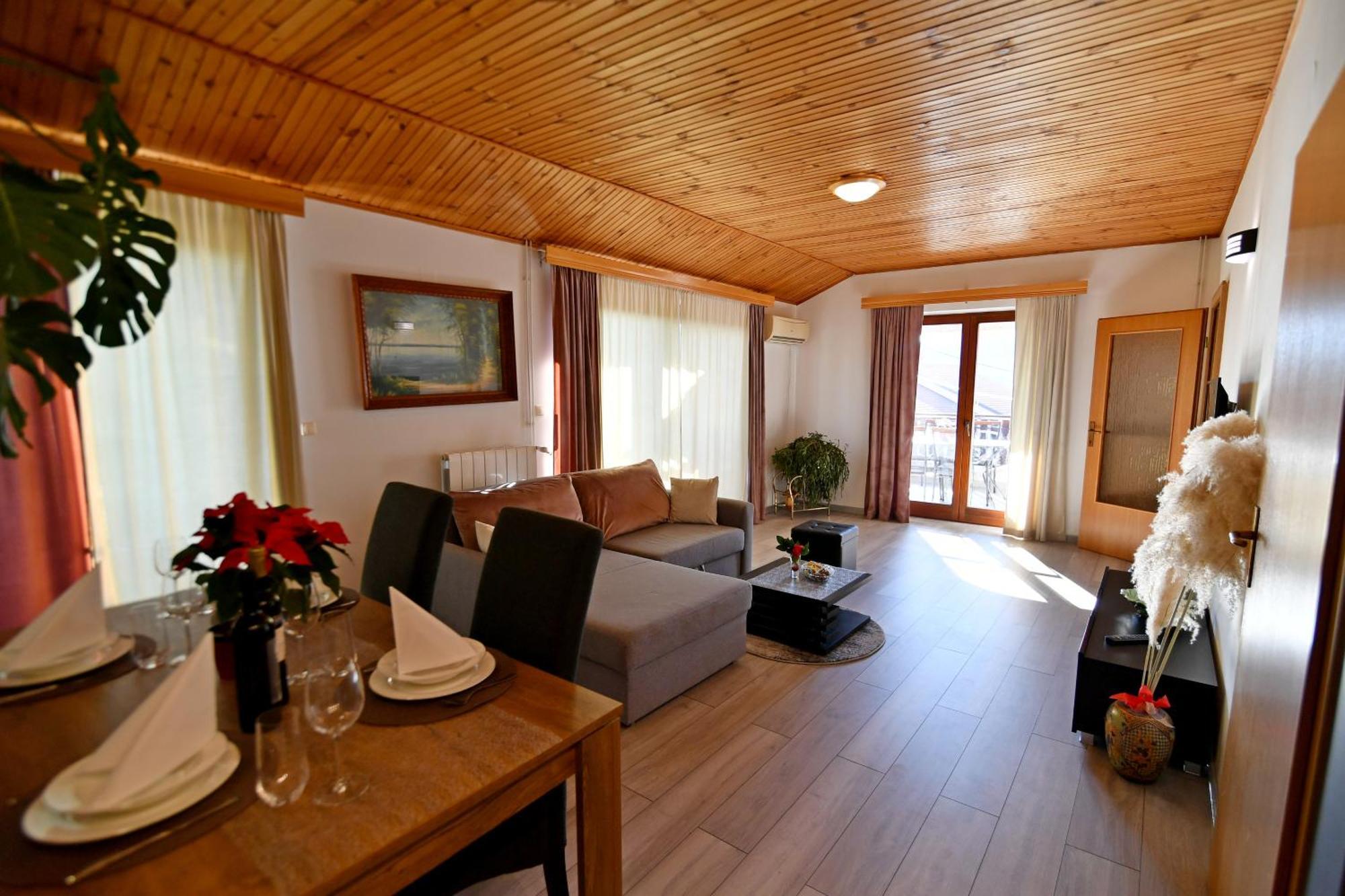 Apartments Peric オパティヤ エクステリア 写真